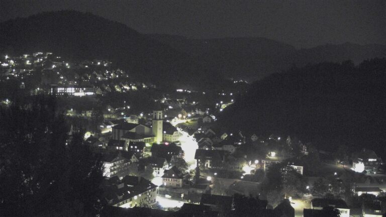 Dieses Bild zeigt eine Webcam-Aufnahme von Ottenhöfen, aufgenommen am Dienstag, den 20.10.2026 um 19:50 Uhr