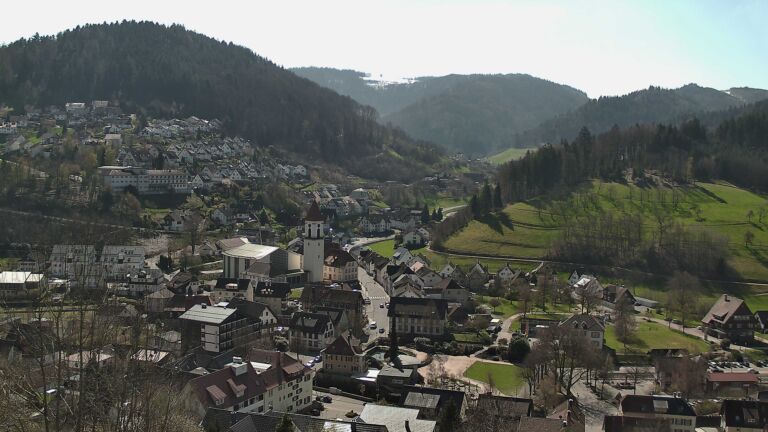 Dieses Bild zeigt eine Webcam-Aufnahme von Ottenhöfen, aufgenommen am Donnerstag, den 02.04.2026 um 12:10 Uhr