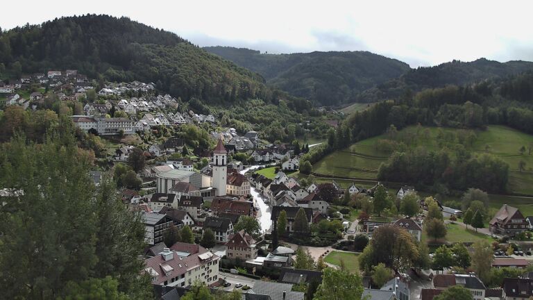 Dieses Bild zeigt eine Webcam-Aufnahme von Ottenhöfen, aufgenommen am Samstag, den 10.10.2026 um 12:40 Uhr