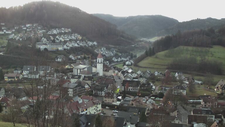 Dieses Bild zeigt eine Webcam-Aufnahme von Ottenhöfen, aufgenommen am Montag, den 15.12.2025 um 07:50 Uhr