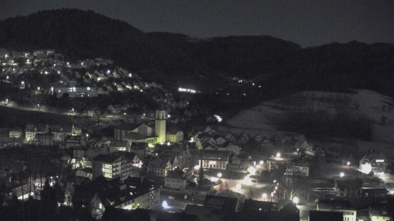 Dieses Bild zeigt eine Webcam-Aufnahme von Ottenhöfen, aufgenommen am Donnerstag, den 01.01.2026 um 05:00 Uhr