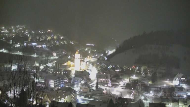 Dieses Bild zeigt eine Webcam-Aufnahme von Ottenhöfen, aufgenommen am Mittwoch, den 07.01.2026 um 19:00 Uhr