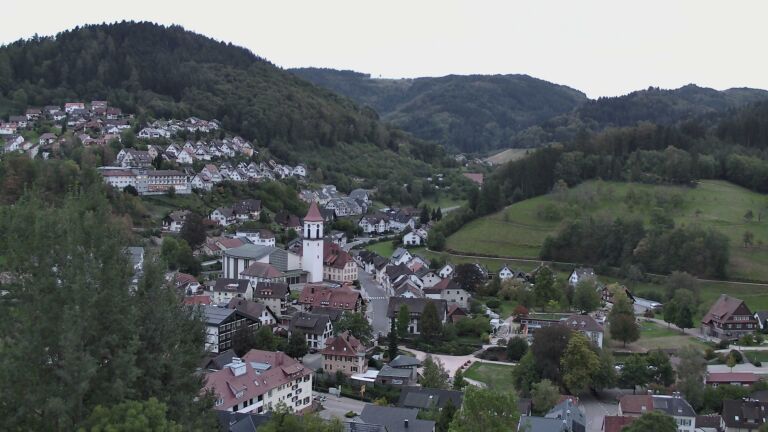Dieses Bild zeigt eine Webcam-Aufnahme von Ottenhöfen, aufgenommen am Sonntag, den 20.09.2026 um 19:20 Uhr