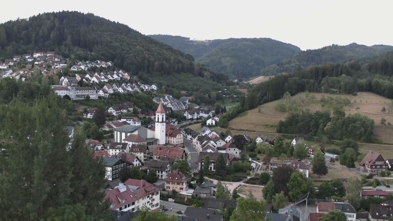 Dieses Bild zeigt eine Webcam-Aufnahme von Ottenhöfen, aufgenommen am Dienstag, den 11.08.2026 um 06:00 Uhr
