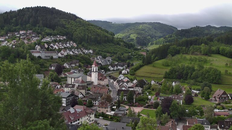 Dieses Bild zeigt eine Webcam-Aufnahme von Ottenhöfen, aufgenommen am Mittwoch, den 20.05.2026 um 09:40 Uhr