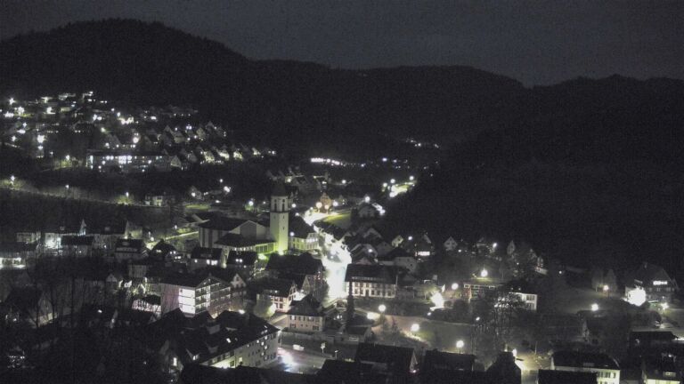 Dieses Bild zeigt eine Webcam-Aufnahme von Ottenhöfen, aufgenommen am Samstag, den 11.04.2026 um 21:00 Uhr