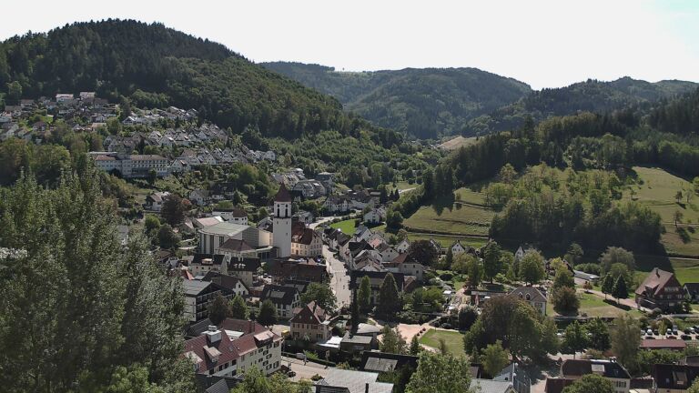 Dieses Bild zeigt eine Webcam-Aufnahme von Ottenhöfen, aufgenommen am Samstag, den 12.09.2026 um 12:50 Uhr