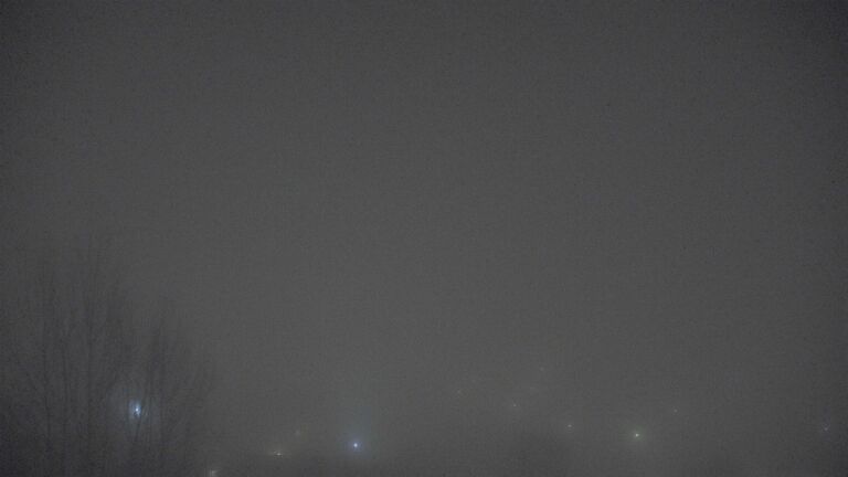 Dieses Bild zeigt eine Webcam-Aufnahme von Ottenhöfen, aufgenommen am Sonntag, den 08.02.2026 um 20:40 Uhr