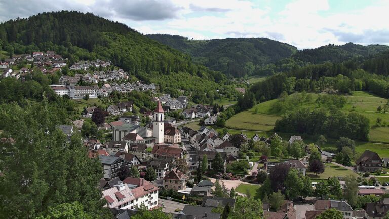 Dieses Bild zeigt eine Webcam-Aufnahme von Ottenhöfen, aufgenommen am Donnerstag, den 21.05.2026 um 15:40 Uhr