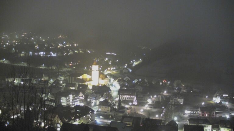 Dieses Bild zeigt eine Webcam-Aufnahme von Ottenhöfen, aufgenommen am Montag, den 29.12.2025 um 19:50 Uhr