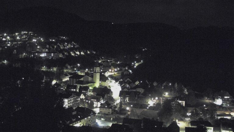 Dieses Bild zeigt eine Webcam-Aufnahme von Ottenhöfen, aufgenommen am Samstag, den 10.10.2026 um 21:30 Uhr