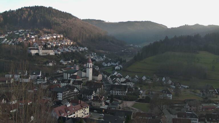 Dieses Bild zeigt eine Webcam-Aufnahme von Ottenhöfen, aufgenommen am Donnerstag, den 05.02.2026 um 16:40 Uhr