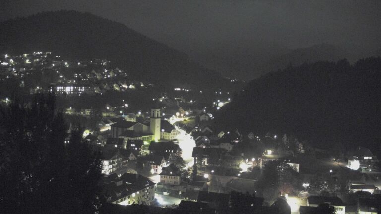 Dieses Bild zeigt eine Webcam-Aufnahme von Ottenhöfen, aufgenommen am Dienstag, den 20.10.2026 um 20:40 Uhr