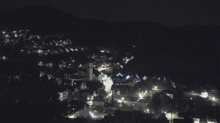 Dieses Bild zeigt eine Webcam-Aufnahme von Ottenhöfen, aufgenommen am Mittwoch, den 08.07.2026 um 23:30 Uhr