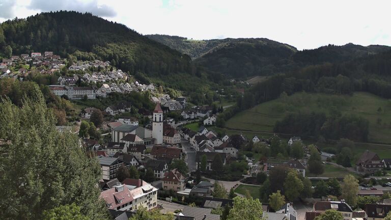 Dieses Bild zeigt eine Webcam-Aufnahme von Ottenhöfen, aufgenommen am Montag, den 14.09.2026 um 14:20 Uhr