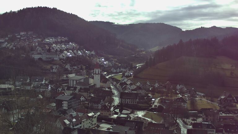 Dieses Bild zeigt eine Webcam-Aufnahme von Ottenhöfen, aufgenommen am Dienstag, den 27.01.2026 um 12:10 Uhr