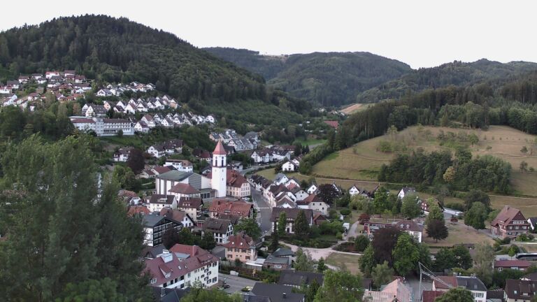 Dieses Bild zeigt eine Webcam-Aufnahme von Ottenhöfen, aufgenommen am Dienstag, den 21.07.2026 um 05:50 Uhr