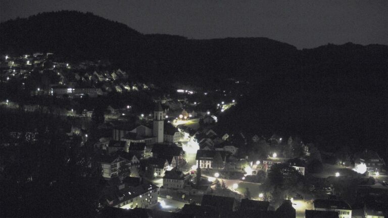 Dieses Bild zeigt eine Webcam-Aufnahme von Ottenhöfen, aufgenommen am Dienstag, den 28.04.2026 um 01:00 Uhr