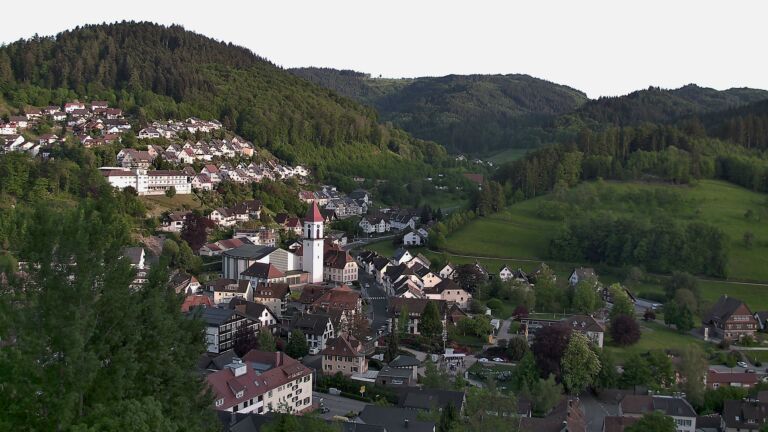 Dieses Bild zeigt eine Webcam-Aufnahme von Ottenhöfen, aufgenommen am Samstag, den 09.05.2026 um 20:00 Uhr