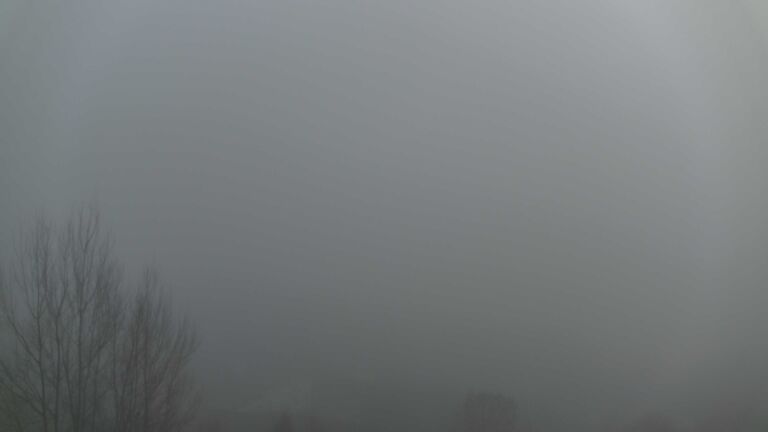 Dieses Bild zeigt eine Webcam-Aufnahme von Ottenhöfen, aufgenommen am Sonntag, den 21.12.2025 um 16:40 Uhr