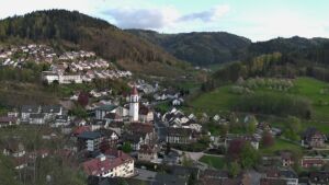 Dieses Bild zeigt eine Webcam-Aufnahme von Ottenhöfen, aufgenommen am Freitag, den 17.04.2026 um 19:40 Uhr