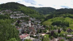 Dieses Bild zeigt eine Webcam-Aufnahme von Ottenhöfen, aufgenommen am Dienstag, den 19.05.2026 um 15:00 Uhr