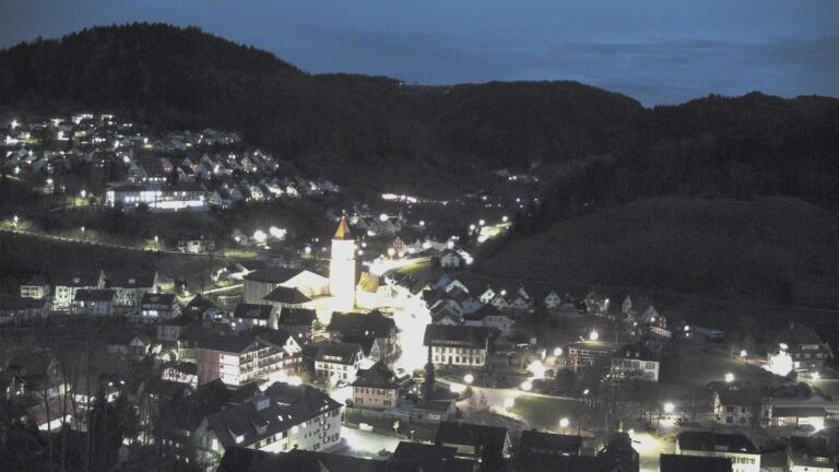 Dieses Bild zeigt eine Webcam-Aufnahme von Ottenhöfen, aufgenommen am Freitag, den 13.03.2026 um 19:10 Uhr