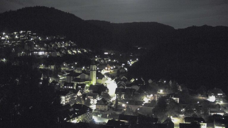Dieses Bild zeigt eine Webcam-Aufnahme von Ottenhöfen, aufgenommen am Montag, den 21.09.2026 um 20:40 Uhr
