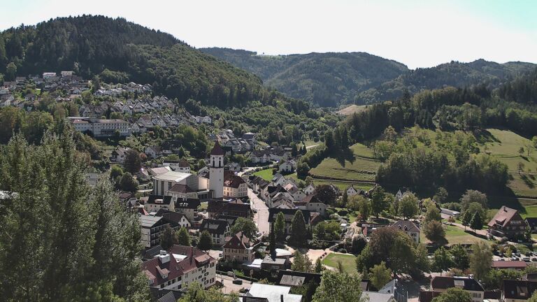 Dieses Bild zeigt eine Webcam-Aufnahme von Ottenhöfen, aufgenommen am Dienstag, den 15.09.2026 um 12:20 Uhr