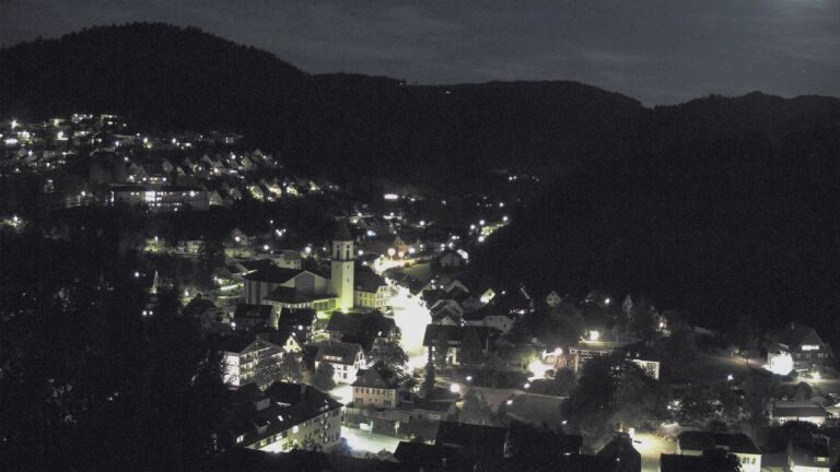 Dieses Bild zeigt eine Webcam-Aufnahme von Ottenhöfen, aufgenommen am Samstag, den 19.09.2026 um 20:30 Uhr