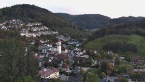 Dieses Bild zeigt eine Webcam-Aufnahme von Ottenhöfen, aufgenommen am Freitag, den 16.10.2026 um 18:40 Uhr