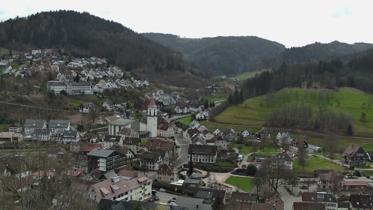 Dieses Bild zeigt eine Webcam-Aufnahme von Ottenhöfen, aufgenommen am Dienstag, den 17.03.2026 um 12:10 Uhr