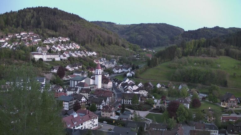 Dieses Bild zeigt eine Webcam-Aufnahme von Ottenhöfen, aufgenommen am Samstag, den 25.04.2026 um 20:50 Uhr