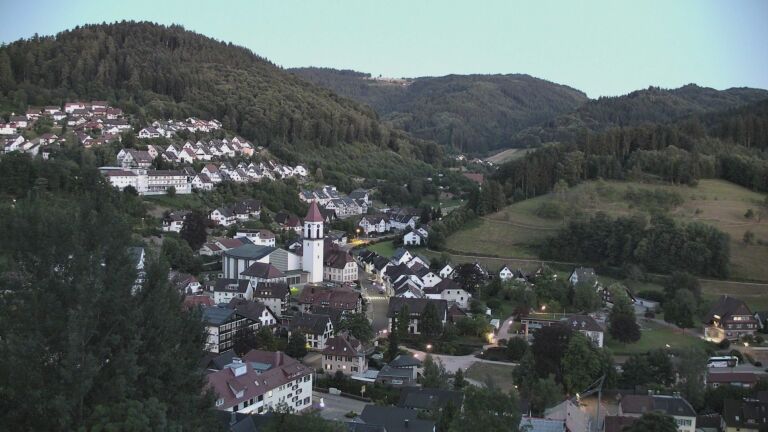 Dieses Bild zeigt eine Webcam-Aufnahme von Ottenhöfen, aufgenommen am Donnerstag, den 09.07.2026 um 22:00 Uhr