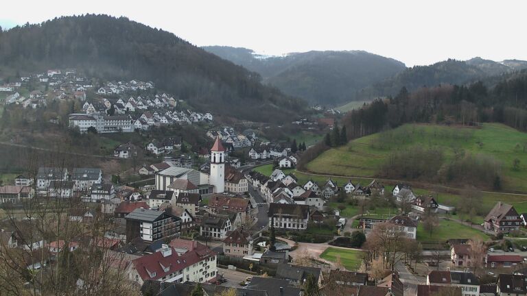 Dieses Bild zeigt eine Webcam-Aufnahme von Ottenhöfen, aufgenommen am Mittwoch, den 01.04.2026 um 08:20 Uhr