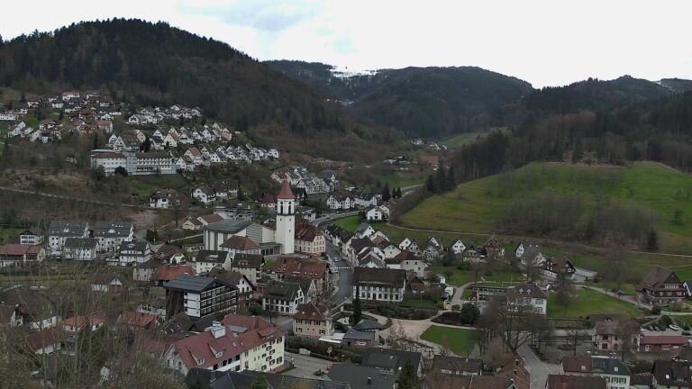 Dieses Bild zeigt eine Webcam-Aufnahme von Ottenhöfen, aufgenommen am Sonntag, den 29.03.2026 um 16:30 Uhr