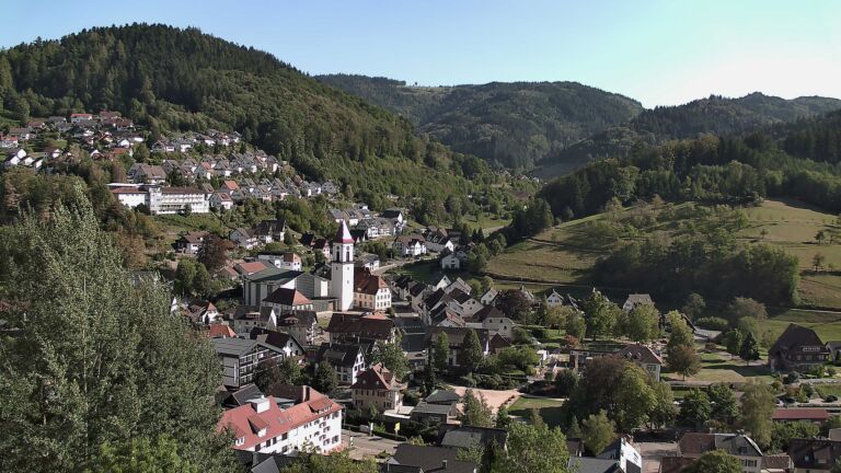 Dieses Bild zeigt eine Webcam-Aufnahme von Ottenhöfen, aufgenommen am Dienstag, den 08.09.2026 um 16:40 Uhr