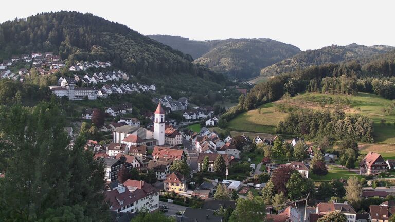 Dieses Bild zeigt eine Webcam-Aufnahme von Ottenhöfen, aufgenommen am Montag, den 22.06.2026 um 06:40 Uhr