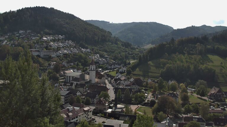 Dieses Bild zeigt eine Webcam-Aufnahme von Ottenhöfen, aufgenommen am Mittwoch, den 07.10.2026 um 12:30 Uhr