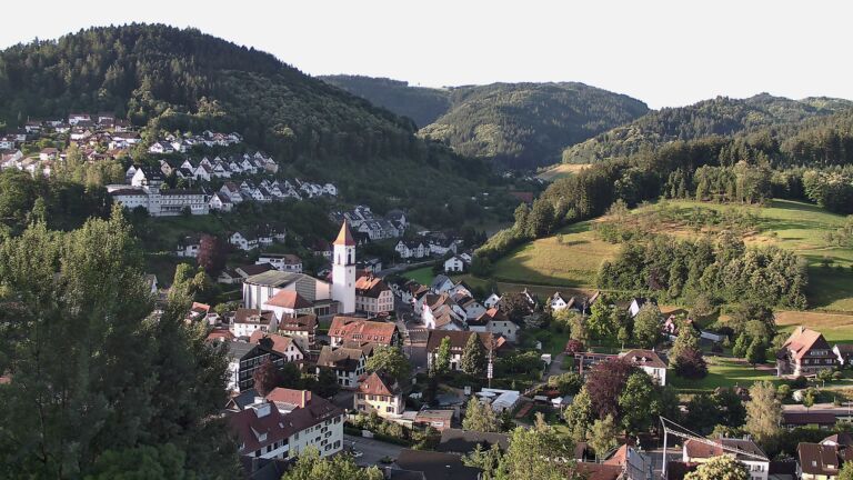 Dieses Bild zeigt eine Webcam-Aufnahme von Ottenhöfen, aufgenommen am Samstag, den 20.06.2026 um 06:50 Uhr