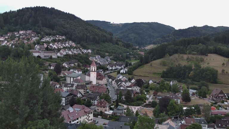 Dieses Bild zeigt eine Webcam-Aufnahme von Ottenhöfen, aufgenommen am Samstag, den 25.07.2026 um 21:00 Uhr