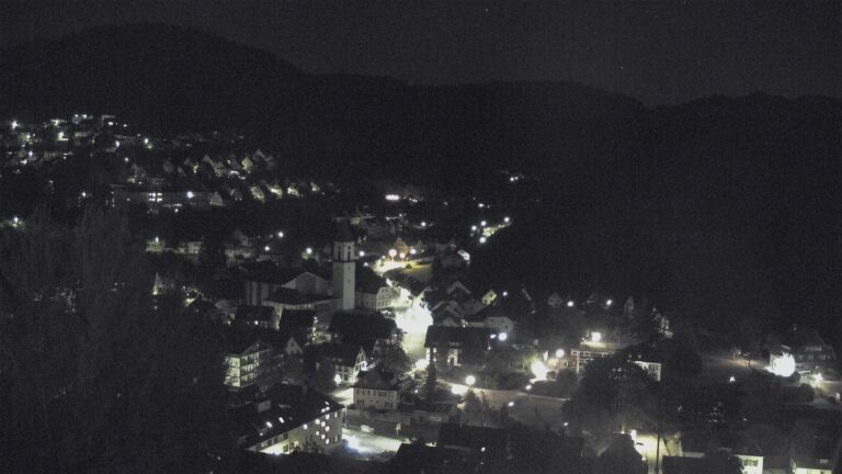 Dieses Bild zeigt eine Webcam-Aufnahme von Ottenhöfen, aufgenommen am Dienstag, den 21.07.2026 um 23:30 Uhr