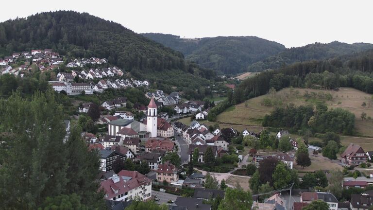 Dieses Bild zeigt eine Webcam-Aufnahme von Ottenhöfen, aufgenommen am Mittwoch, den 29.07.2026 um 05:50 Uhr