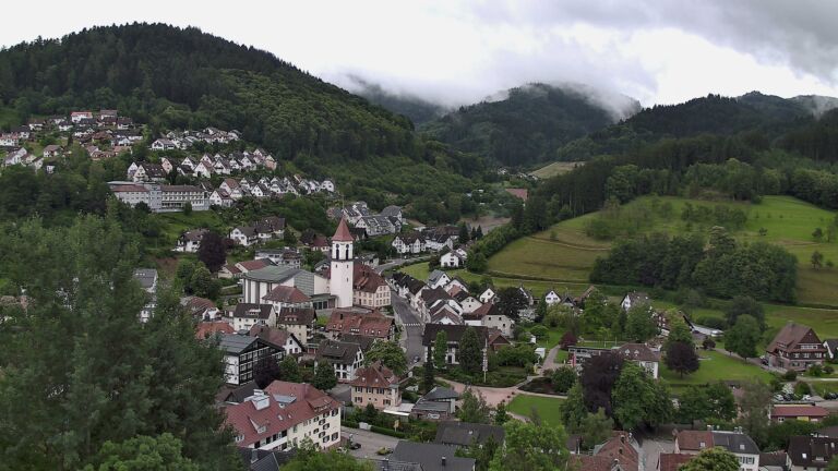 Dieses Bild zeigt eine Webcam-Aufnahme von Ottenhöfen, aufgenommen am Dienstag, den 09.06.2026 um 10:40 Uhr