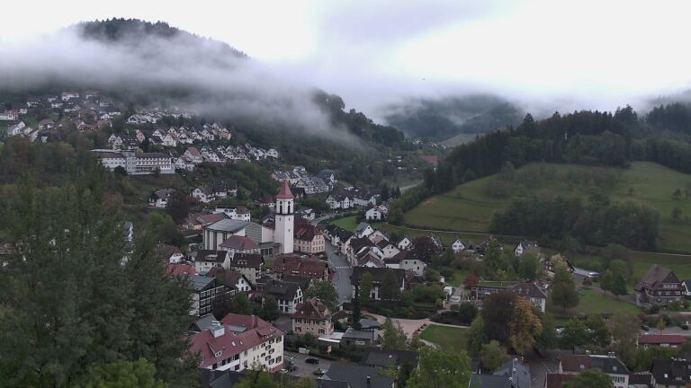 Dieses Bild zeigt eine Webcam-Aufnahme von Ottenhöfen, aufgenommen am Mittwoch, den 14.10.2026 um 08:00 Uhr