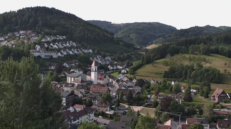 Dieses Bild zeigt eine Webcam-Aufnahme von Ottenhöfen, aufgenommen am Mittwoch, den 08.07.2026 um 08:40 Uhr