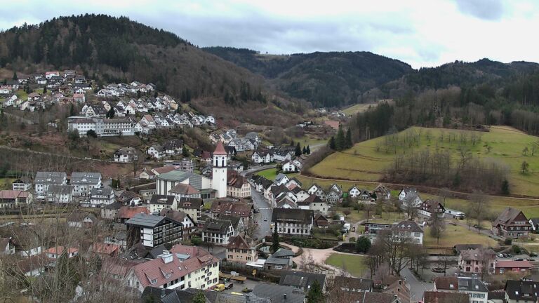 Dieses Bild zeigt eine Webcam-Aufnahme von Ottenhöfen, aufgenommen am Dienstag, den 10.02.2026 um 11:50 Uhr