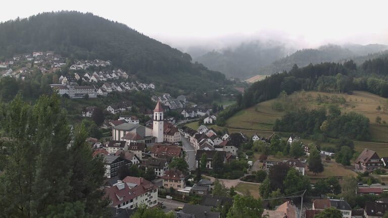 Dieses Bild zeigt eine Webcam-Aufnahme von Ottenhöfen, aufgenommen am Sonntag, den 19.07.2026 um 08:40 Uhr