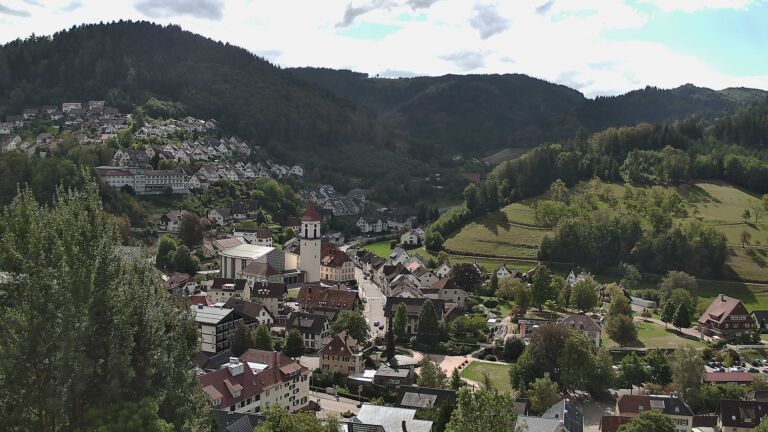 Dieses Bild zeigt eine Webcam-Aufnahme von Ottenhöfen, aufgenommen am Donnerstag, den 10.09.2026 um 12:10 Uhr