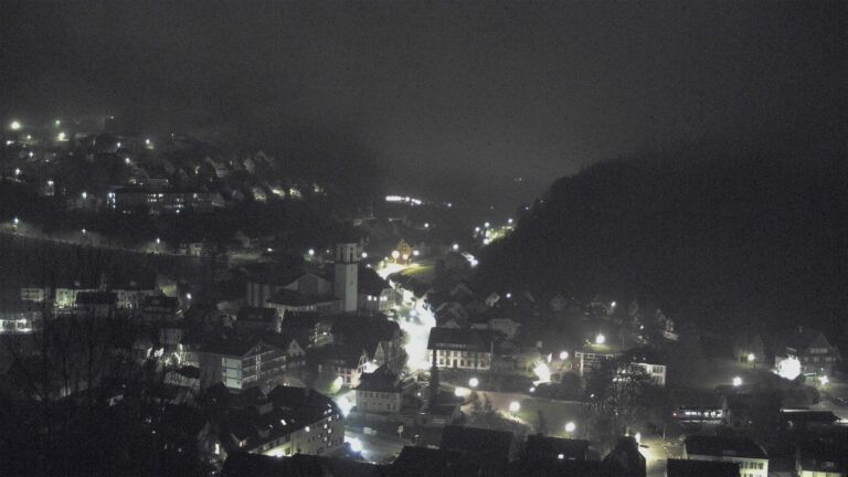 Dieses Bild zeigt eine Webcam-Aufnahme von Ottenhöfen, aufgenommen am Montag, den 13.04.2026 um 04:30 Uhr